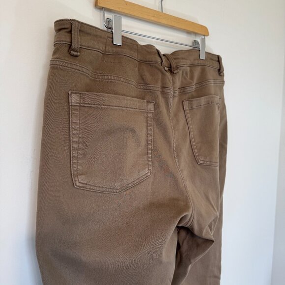 TPJ Men's 42x28 Athletic Fit TAN Jeans/Pants - Picture 8 of 9